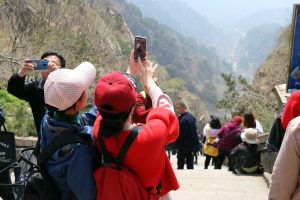 Кук подчертава важността на Китай в Чънду