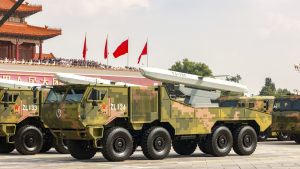 Новата китайска ракета YJ-18C ще бъде ли логистичен убиец за американския флот?
