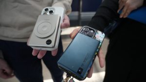 Летището в Хонг Конг ограничава захранващите банки до 2 на пътник в съответствие с глобалното правило